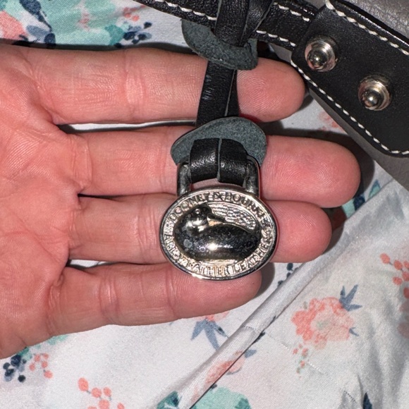 Dooney & Bourke Grey Pebbled Leather Drawstring Crossbody BagNWOT - Picture 5 of 6